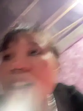 Ngoc-bbi online show from 04/20/26, 01:47