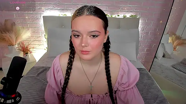 HeyMary online show from 09/19/25, 05:09