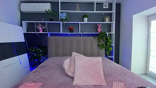 SabrinaSharm online show from 02/22/26, 01:09