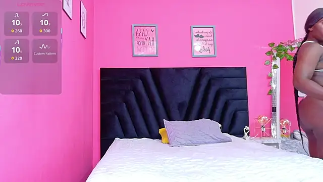 SweeterChocolate online show from 10/17/25, 03:42