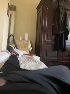 Snapshot of Daniel_cornel chatting on 09/16/25, 03:57 Daniel cornel online show from 09/16/25, 03:57