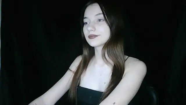 Liza-Kitty online show from 11/14/25, 07:01