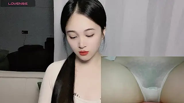 woaiqinqin online show from 11/05/25, 03:56