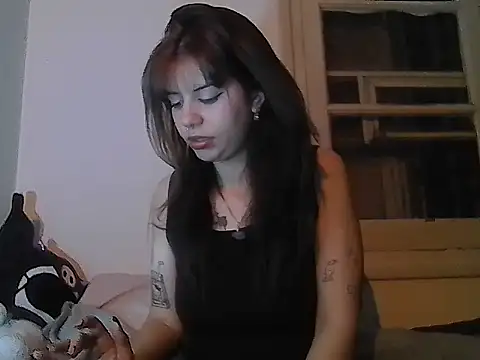 Snapshot of jxz-min chatting on 10/22/25, 06:57 jxz-min online show from 10/22/25, 06:57