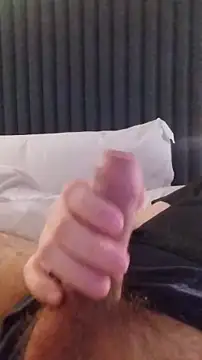 Snapshot of NewJoiner chatting on 09/20/25, 12:00 NewJoiner online show from 09/20/25, 12:00