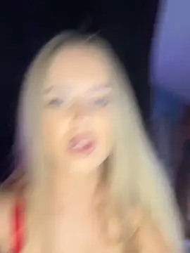 AubrieleRouj1 online show from 04/23/26, 04:53