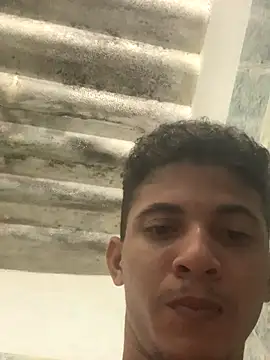 AE 03 online show from 10/25/25, 04:42