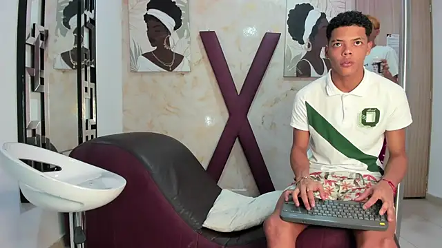 PRETTY FEM online show from 06/17/26, 07:37
