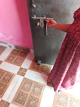 Aaradhya Sharma online show from 10/16/25, 04:24