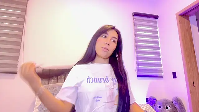 greciadom555 online show from 09/18/25, 03:36