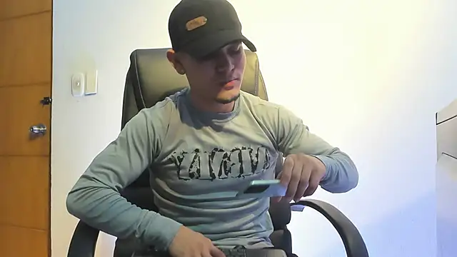 Snapshot of Manuel_FPG chatting on 09/14/25, 12:26 Manuel FPG online show from 09/14/25, 12:26