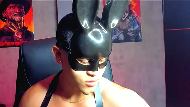 Snapshot of Manuel_FPG chatting on 10/22/25, 12:44 Manuel FPG online show from 10/22/25, 12:44