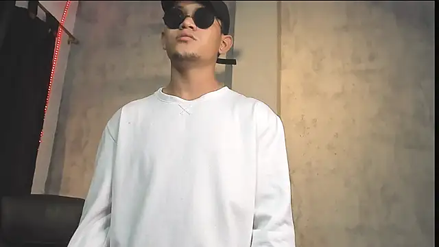 Snapshot of Manuel_FPG chatting on 11/06/25, 04:24 Manuel FPG online show from 11/06/25, 04:24