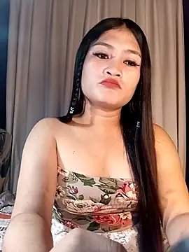 Snapshot of Naughtyalina2 chatting on 11/05/25, 11:49 Naughtyalina2 online show from 11/05/25, 11:49