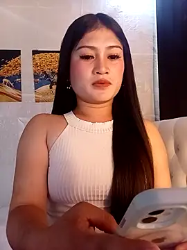 Snapshot of Naughtyalina2 chatting on 04/19/26, 12:54 Naughtyalina2 online show from 04/19/26, 12:54