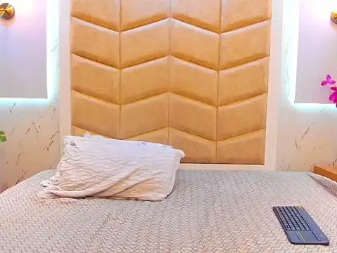 JanexHope online show from 11/14/25, 10:40