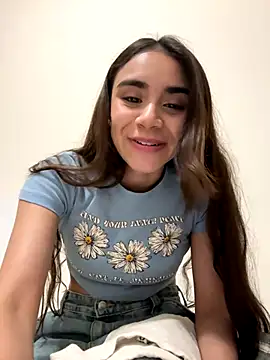 Snapshot of Ariovalle chatting on 09/13/25, 05:07 Ariovalle online show from 09/13/25, 05:07