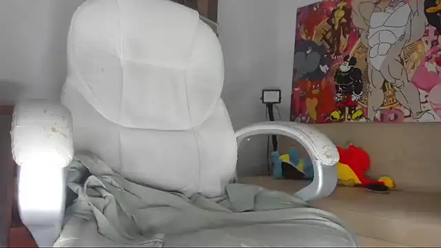 mila dash online show from 11/21/25, 10:14