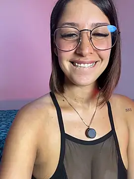 Snapshot of luvely chatting on 03/13/26, 02:18 luvely online show from 03/13/26, 02:18