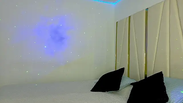 Sarahlove 90 online show from 02/11/26, 03:39