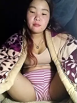 lylylove online show from 02/09/26, 01:26