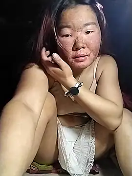 lylylove online show from 04/14/26, 03:01