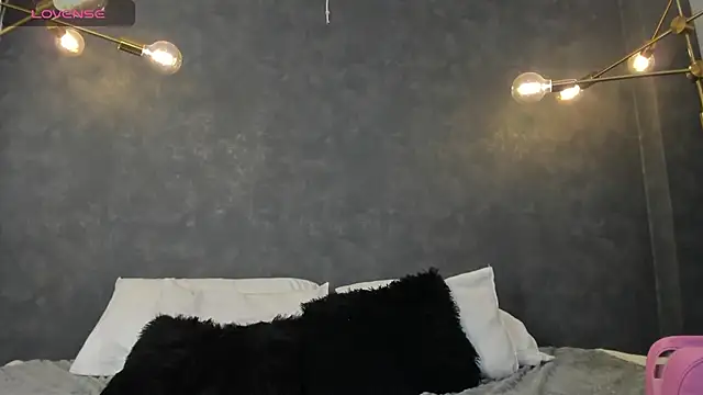 Snapshot of skailyn_angels chatting on 09/09/25, 05:07 skailyn angels online show from 09/09/25, 05:07