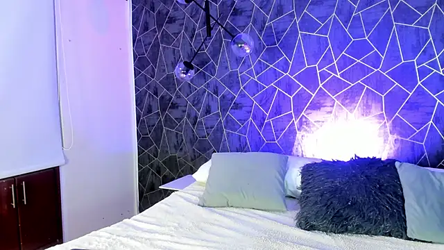 Snapshot of skailyn_angels chatting on 11/19/25, 04:45 skailyn angels online show from 11/19/25, 04:45