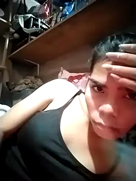 Snapshot of dianne_swift chatting on 01/08/26, 12:40 dianne swift online show from 01/08/26, 12:40