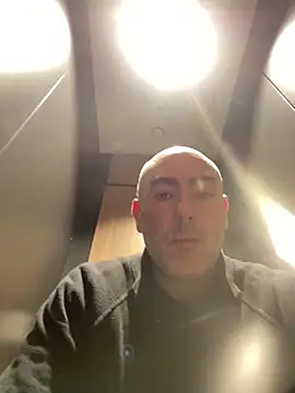 Richmcgee online show from 03/06/26, 08:22