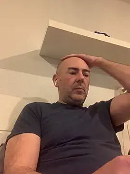 Richmcgee online show from 04/17/26, 07:50