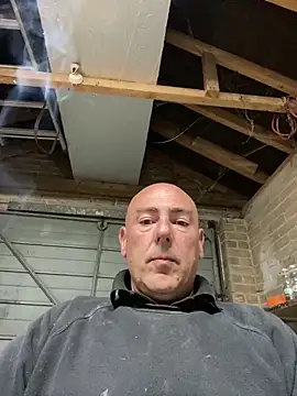 Richmcgee online show from 04/28/26, 07:19