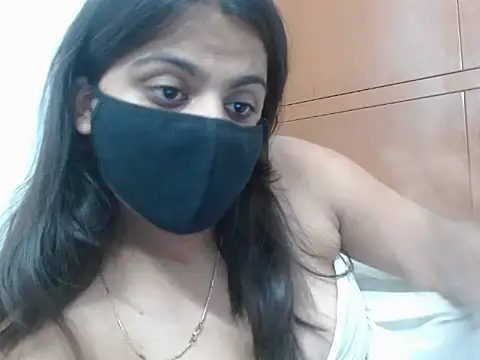 Snapshot of Vaani_Singha chatting on 09/10/25, 04:07 Vaani Singha online show from 09/10/25, 04:07