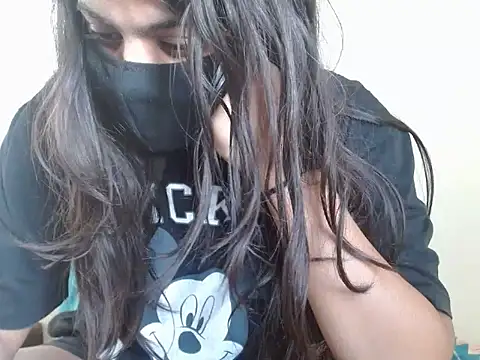 Snapshot of Vaani_Singha chatting on 10/15/25, 09:09 Vaani Singha online show from 10/15/25, 09:09