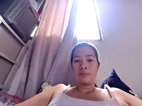 Snapshot of Fhukerat_13 chatting on 06/16/26, 03:31 Fhukerat 13 online show from 06/16/26, 03:31