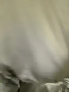 Snapshot of xiiuuff18 chatting on 09/24/25, 03:04 xiiuuff18 online show from 09/24/25, 03:04