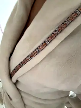 Snapshot of xiiuuff18 chatting on 12/03/25, 01:13 xiiuuff18 online show from 12/03/25, 01:13