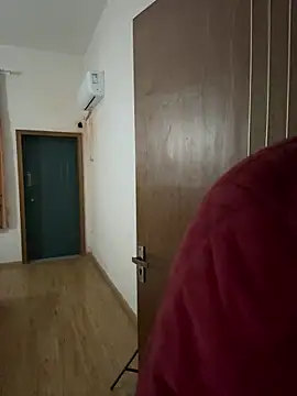 xiiuuff18 online show from 02/10/26, 12:31