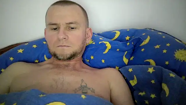 Snapshot of RoadDaddyXL chatting on 09/11/25, 01:00 RoadDaddyXL online show from 09/11/25, 01:00