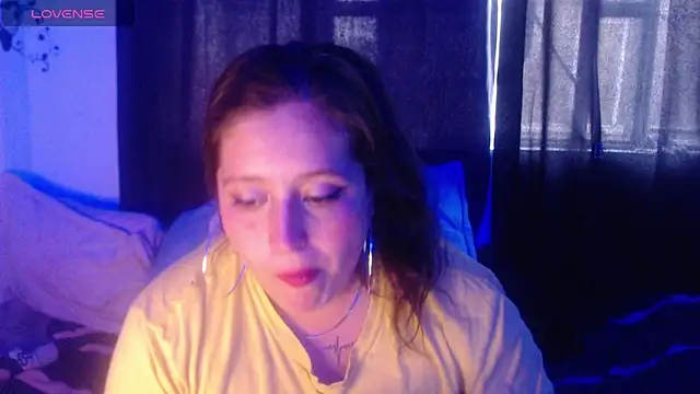 Snapshot of nahomy_jonhs chatting on 11/06/25, 09:15 nahomy jonhs online show from 11/06/25, 09:15