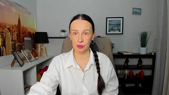 Velvet Jasmine online show from 12/19/25, 06:20