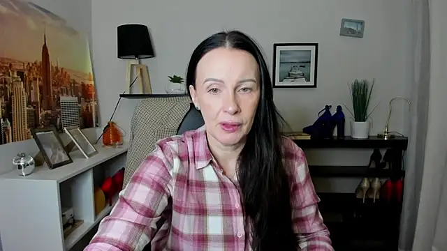 Velvet Jasmine online show from 02/10/26, 06:28