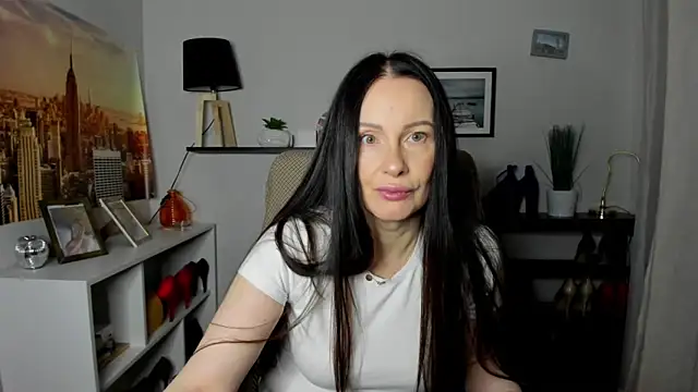 Velvet Jasmine online show from 02/13/26, 06:20