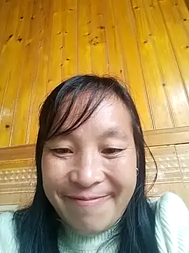 Snapshot of miss-su chatting on 09/23/25, 12:35 miss-su online show from 09/23/25, 12:35