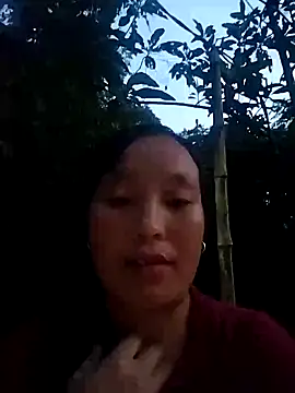 Snapshot of miss-su chatting on 10/12/25, 10:58 miss-su online show from 10/12/25, 10:58