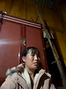 Snapshot of miss-su chatting on 10/23/25, 10:41 miss-su online show from 10/23/25, 10:41