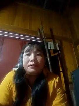 Snapshot of miss-su chatting on 10/31/25, 11:06 miss-su online show from 10/31/25, 11:06