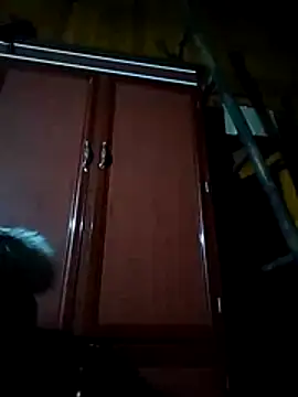 Snapshot of miss-su chatting on 11/19/25, 12:27 miss-su online show from 11/19/25, 12:27