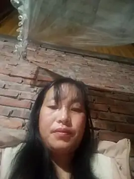 Snapshot of miss-su chatting on 11/25/25, 10:32 miss-su online show from 11/25/25, 10:32