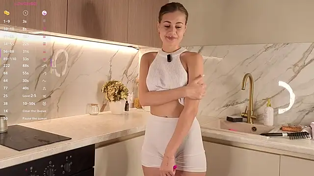 MorteBelle online show from 10/27/25, 06:06